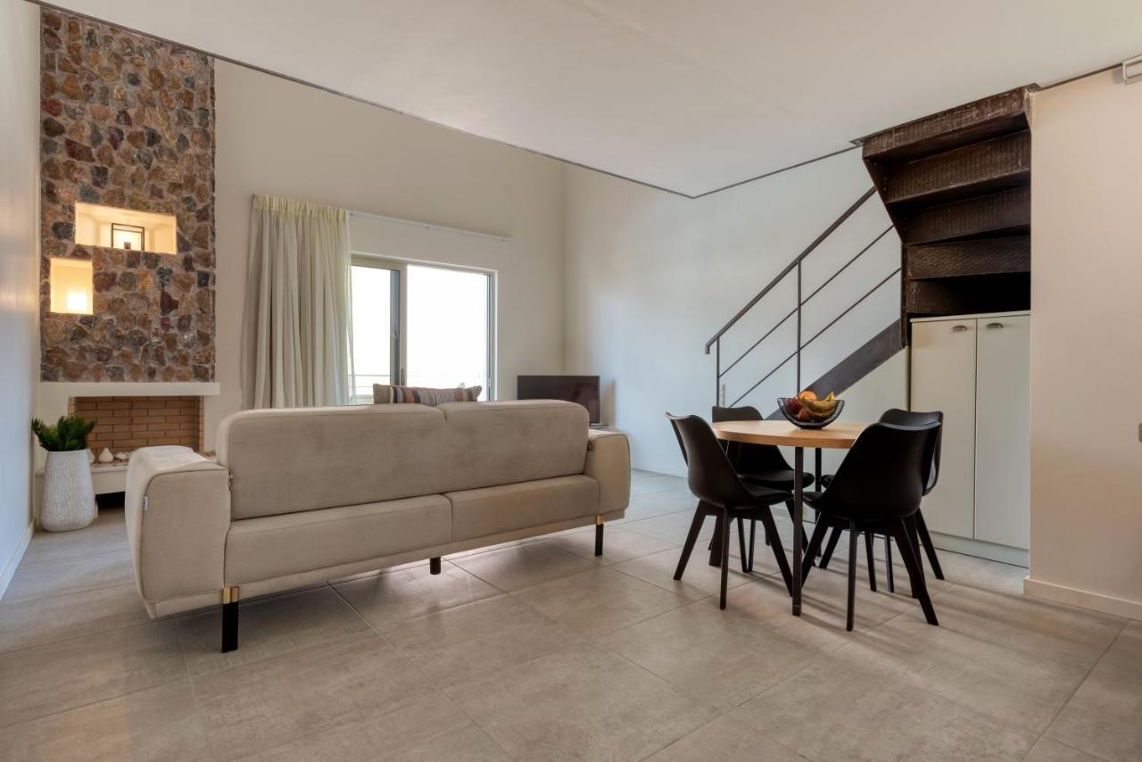 Saronis Suites Saronida 外观 照片