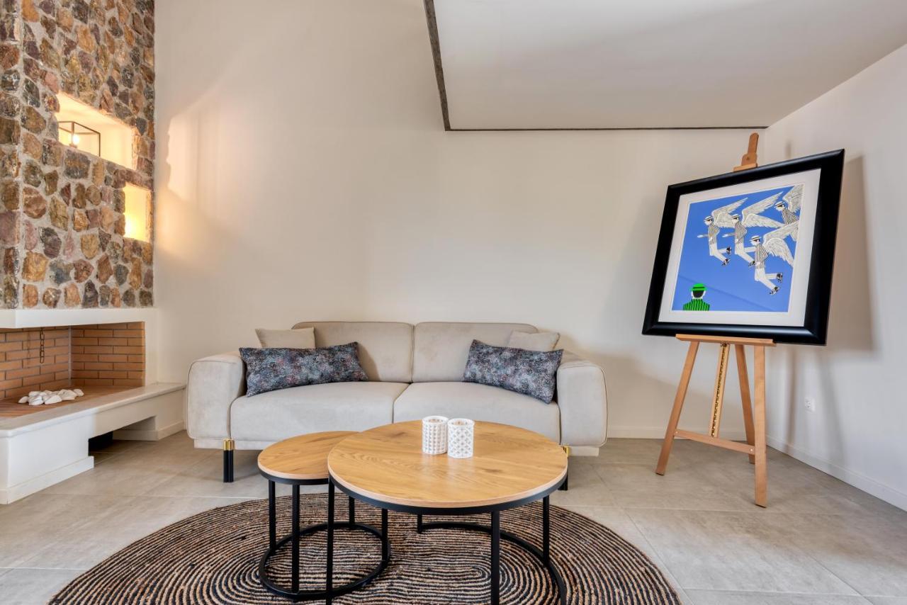 Saronis Suites Saronida 外观 照片