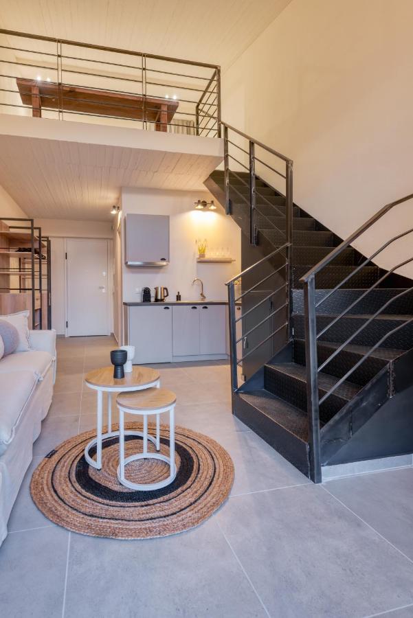 Saronis Suites Saronida 外观 照片