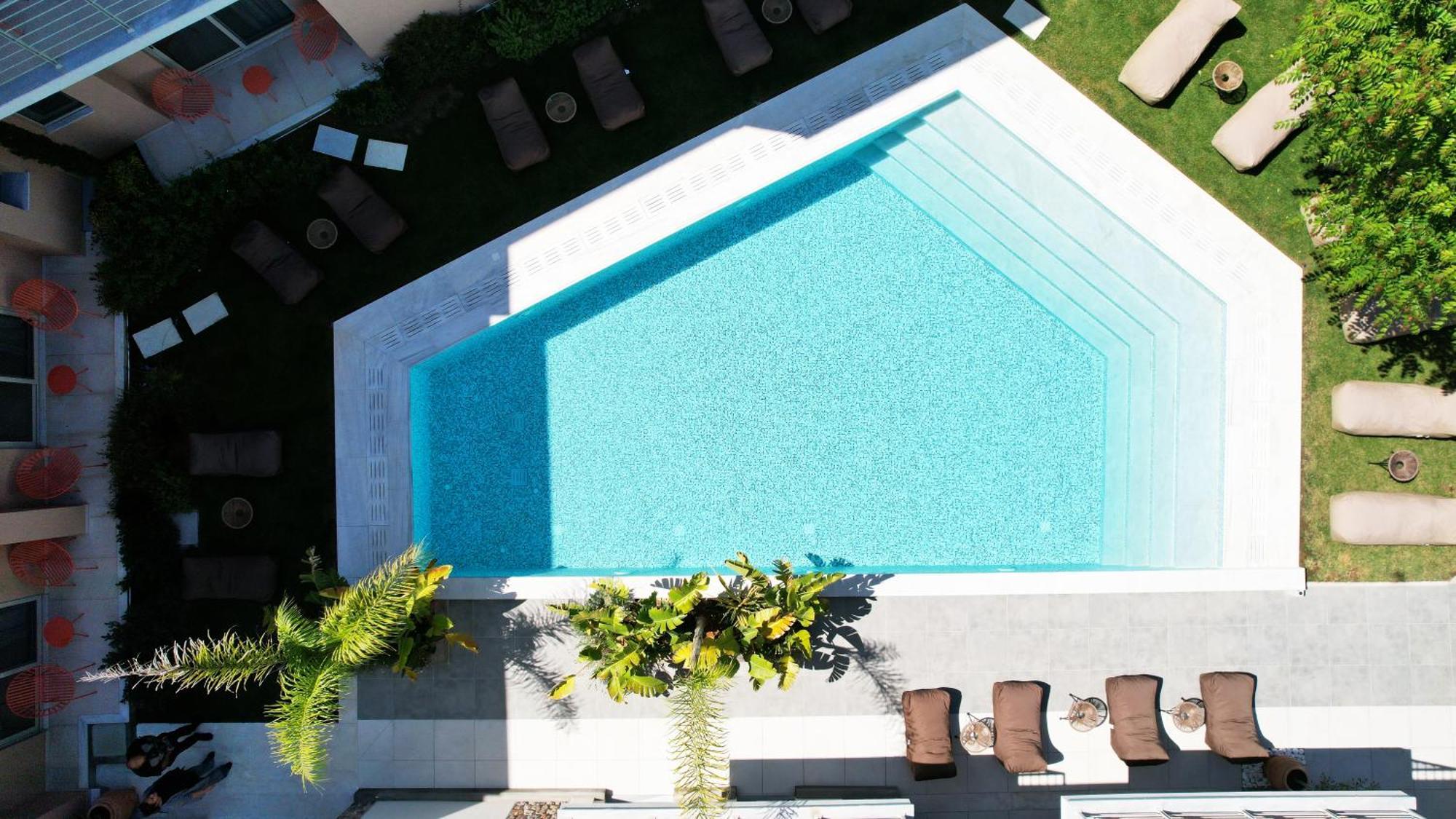 Saronis Suites Saronida 外观 照片