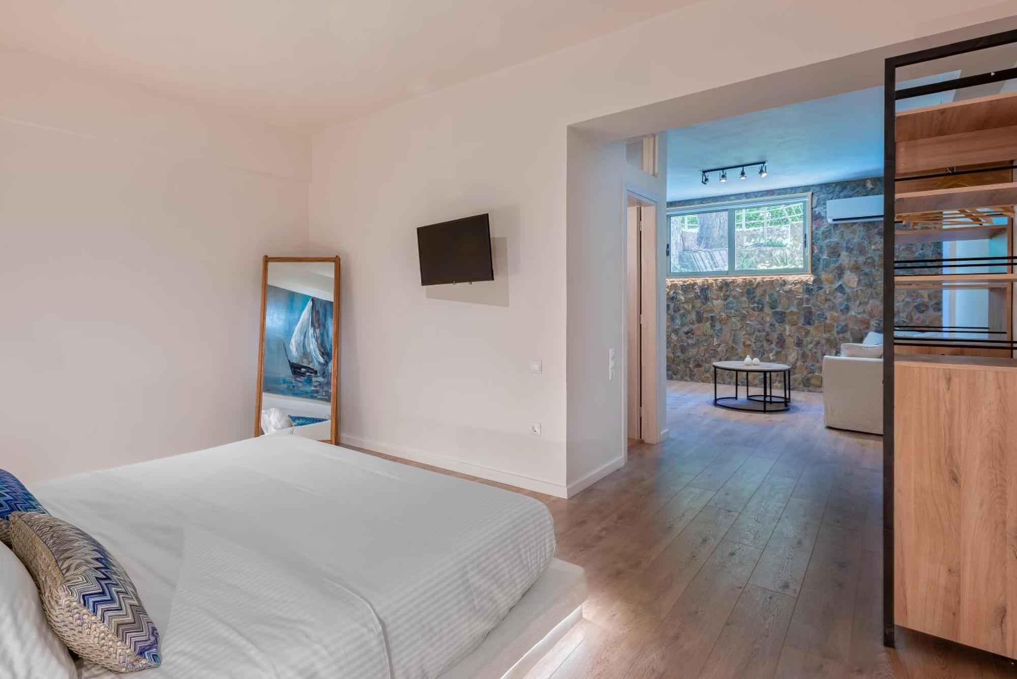 Saronis Suites Saronida 外观 照片
