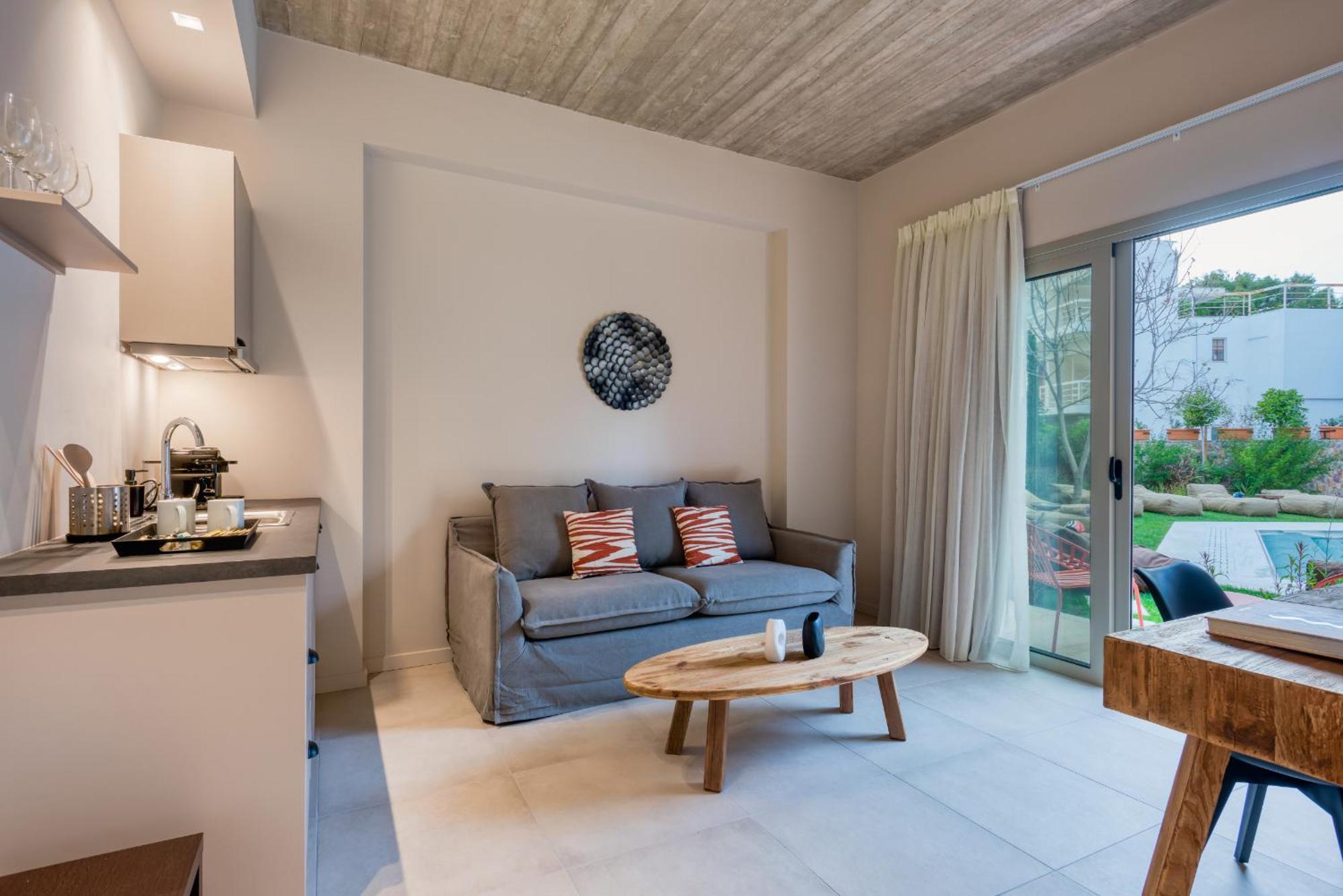 Saronis Suites Saronida 外观 照片