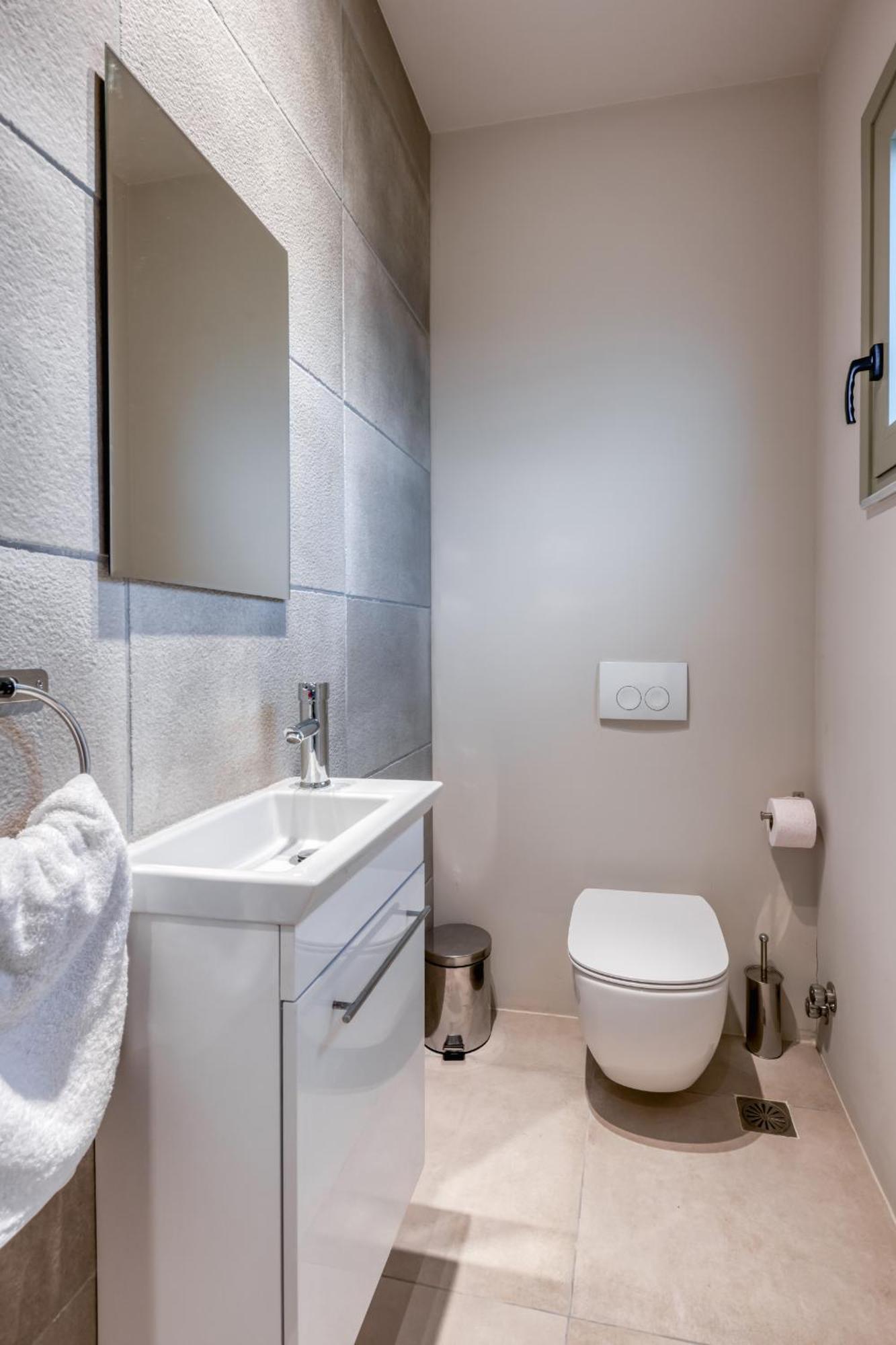 Saronis Suites Saronida 外观 照片